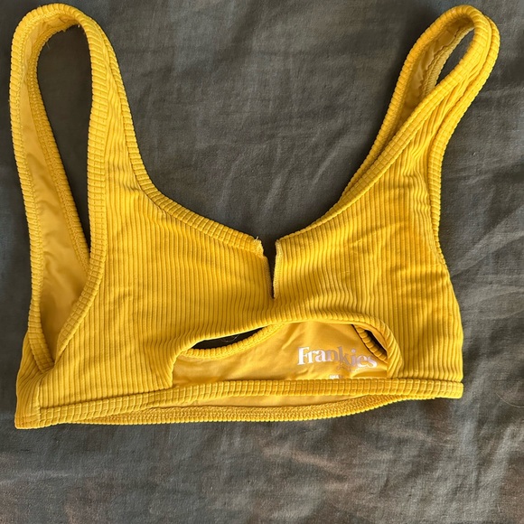 Small Frankie’s Bikinis Cole Bikini - Picture 6 of 7